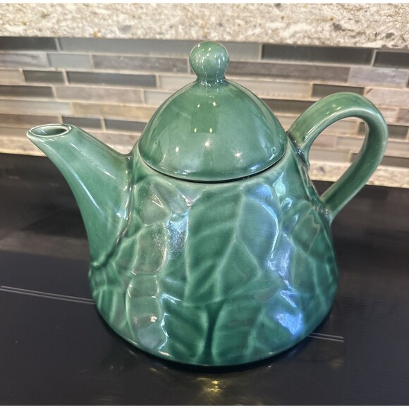 Retired Vintage JADE LEAVES by PIER 1, 5 Cup Teapot w/Lid, Green Raised Leaves - Picture 3 of 7